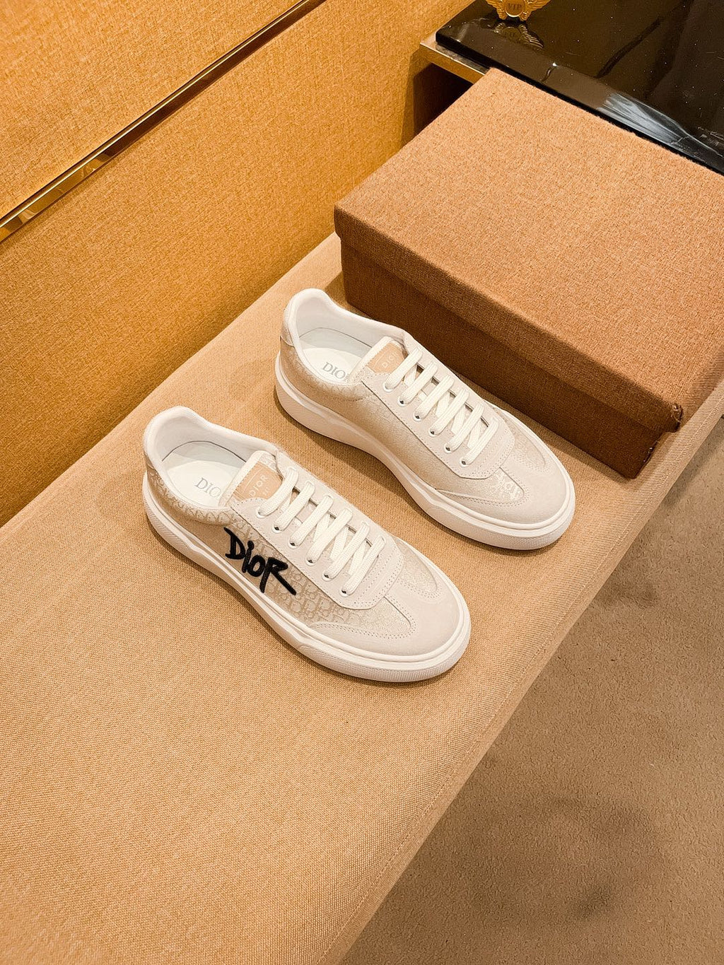 CD HOMME THICK-SOLE SNEAKERS BEIGE JACQUARD