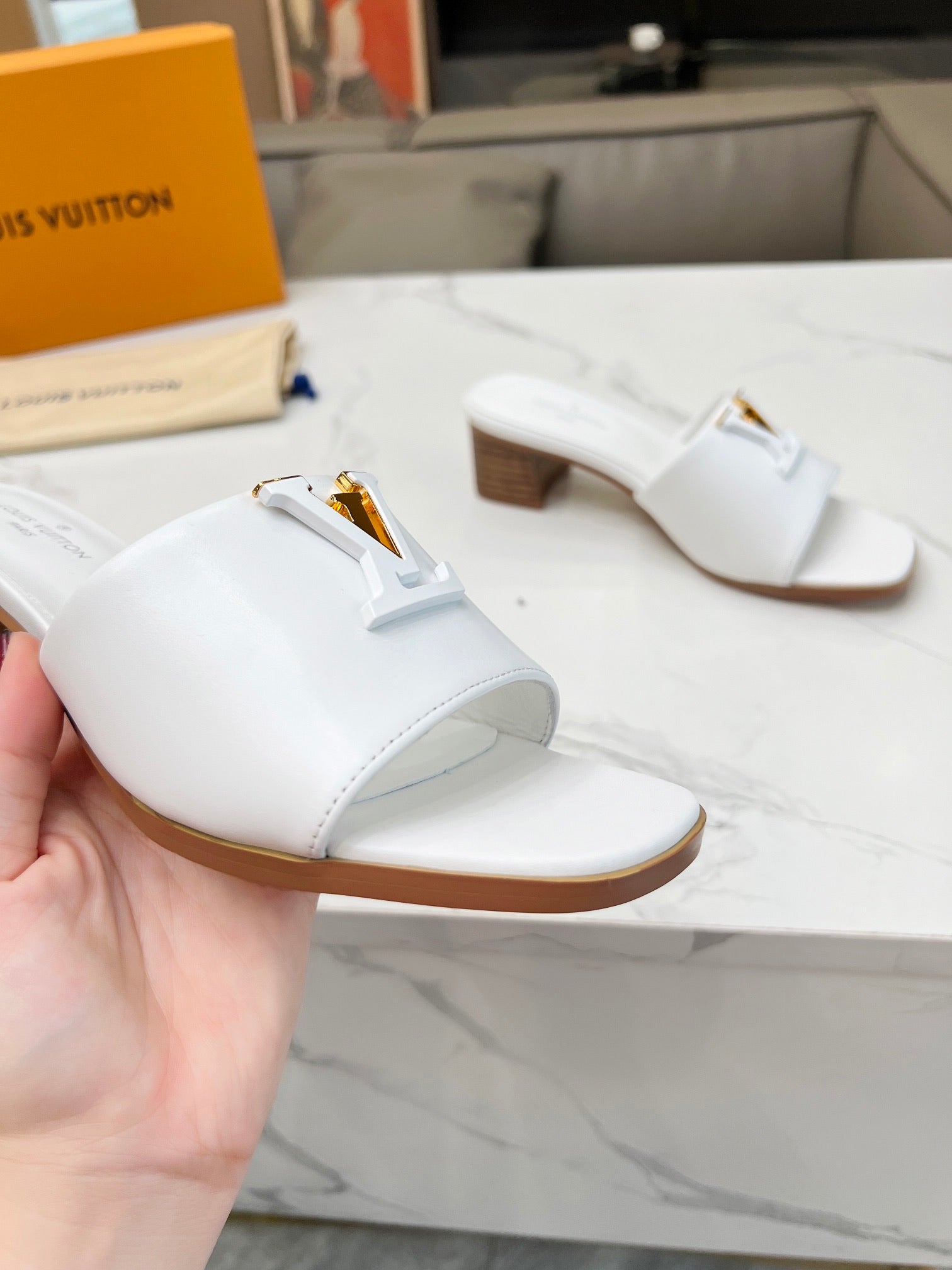 LV 26S CAPRI HIGH-HEELED MULES IN WHITE CALFSKIN