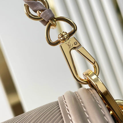 DAUPHINE MM 25 IN MEDIUM BROWN EPI GRAINED CALFSKIN GOLD HARDWARE