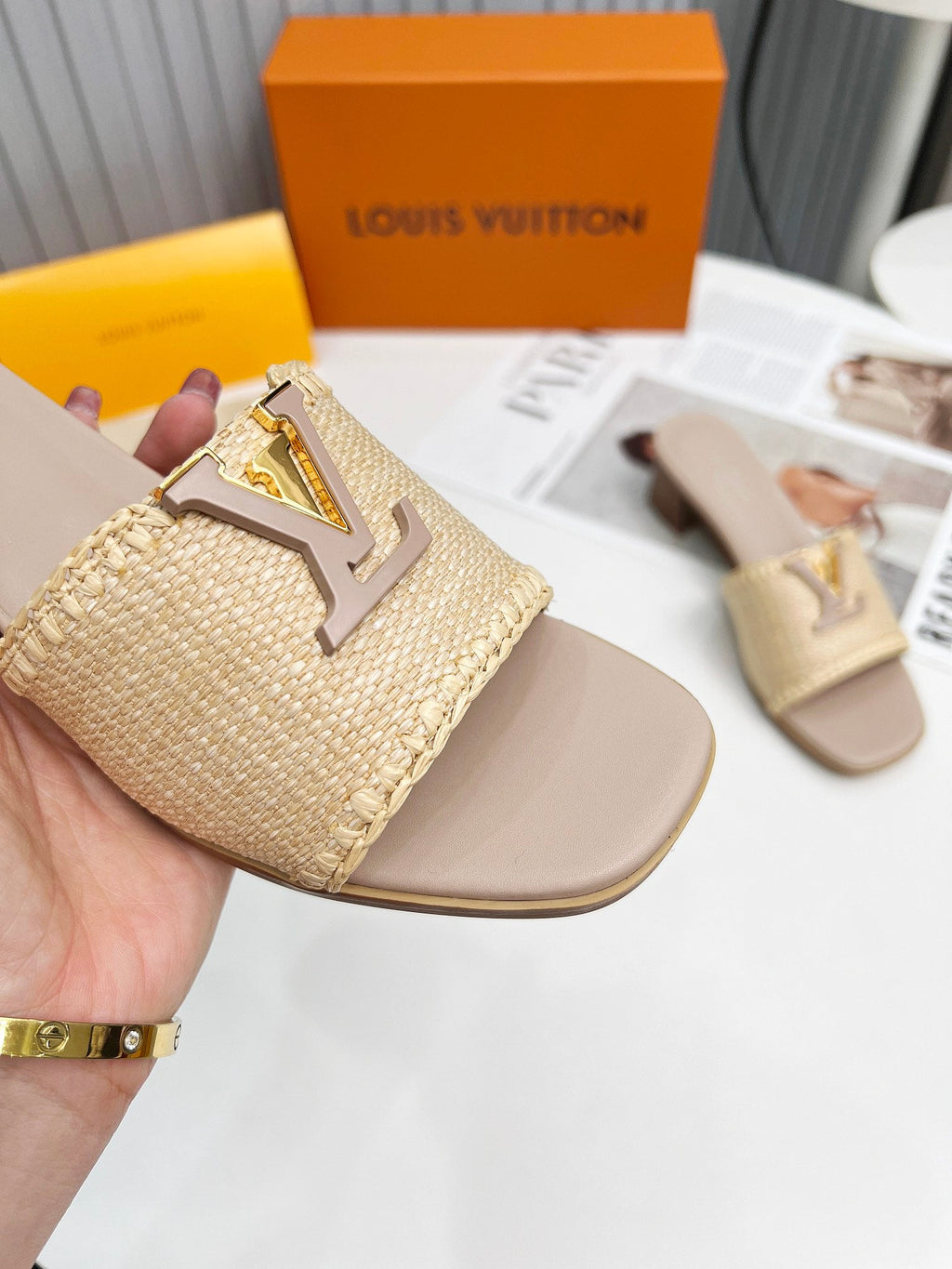 LV 26S CAPRI HIGH-HEELED MULES IN DARK BEIGE CALFSKIN AND RAFFIA