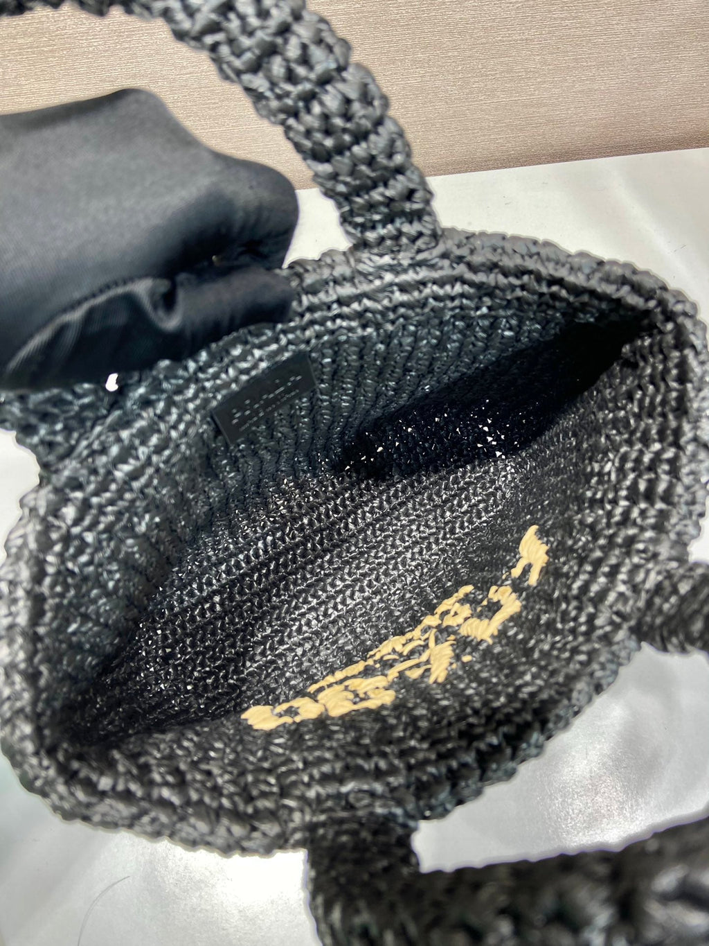 SMALL CROCHET TOTE BAG 24 IN BLACK MIX YELLOW RAFFIA