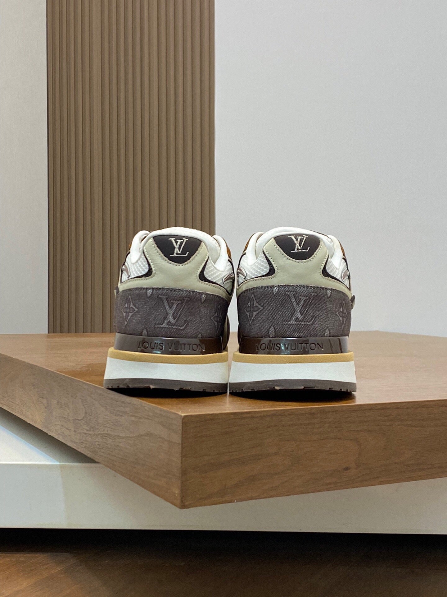 LV RUN WAY TRAINERS SHOES TAN BROWN