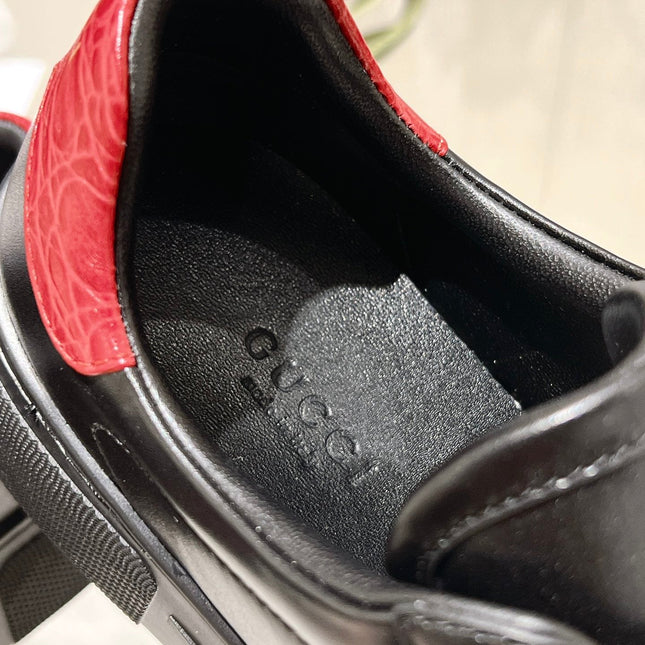 GG ACE 30 SUPREME TRAINER BLACK CALFSKIN