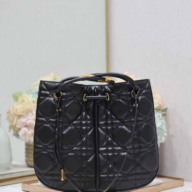 MEDIUM 34 NOLITA BAG IN BLACK MACROCANNAGE CALFSKIN