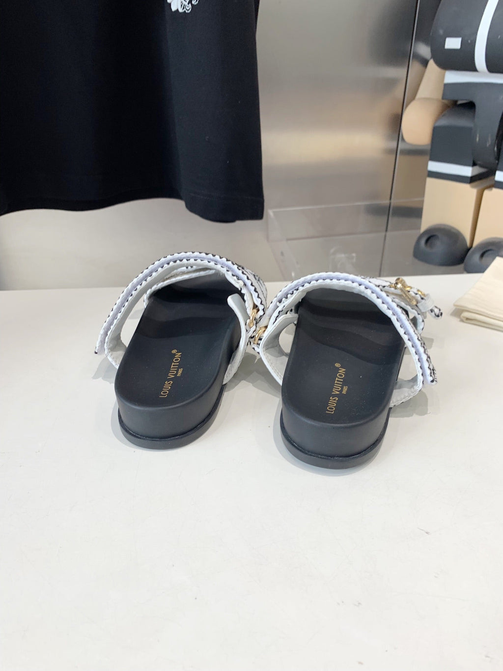 LV WOMEN SUNSET DAD SANDAL IN WHITE MIX BLACK MONOGRAM FABRIC MULE