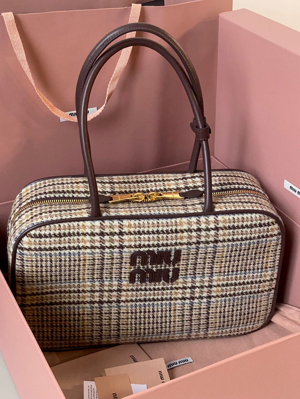 BEAU TOP HANDLE BAG 34 IN BEIGE TARTAN AND COCOA BROWN LEATHER TRIM