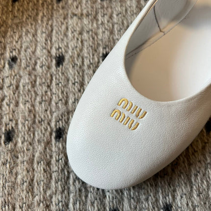 MIUMIU 26S BALLERINAS IN WHITE RUCHES NAPPA CALFSKIN
