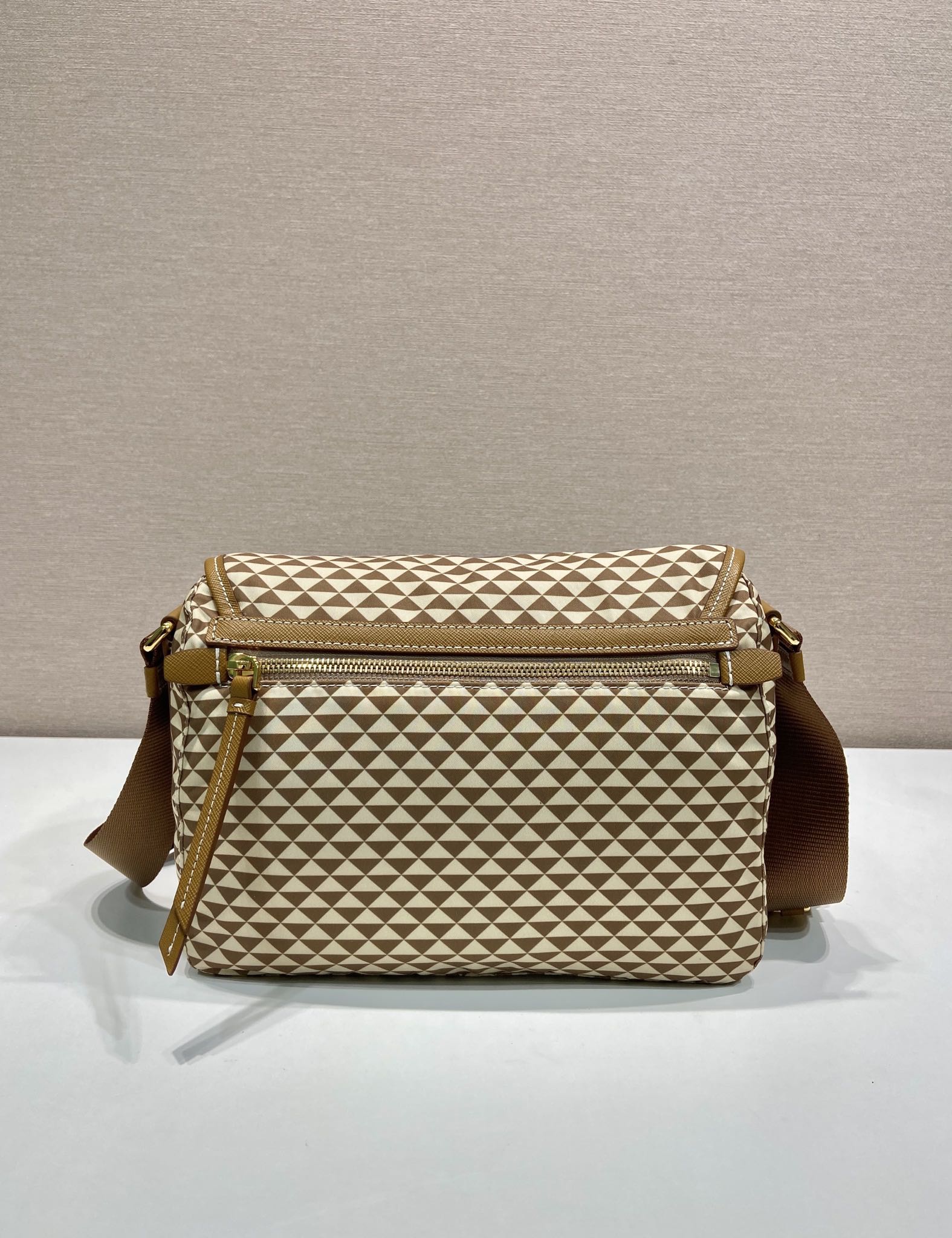 MESSENGER BAG 25 IN BROWN MIX CREAM TRIANGLE PATTERN EMBROIDERED FABRIC