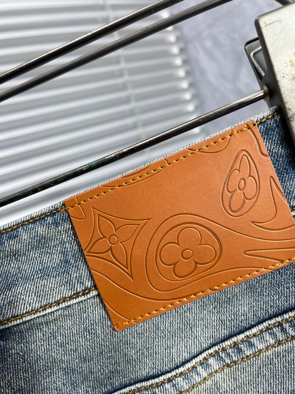 LV BLUE DENIM JEAN 239494
