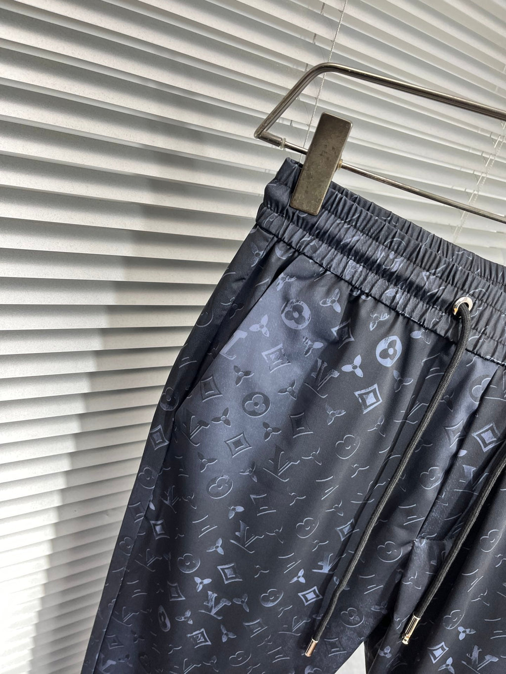 LV BLACK MONOGRAM TROUSERS 239492