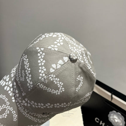 BASEBALL HAT LIGHT TAUPE WHITE PATTERN 674030