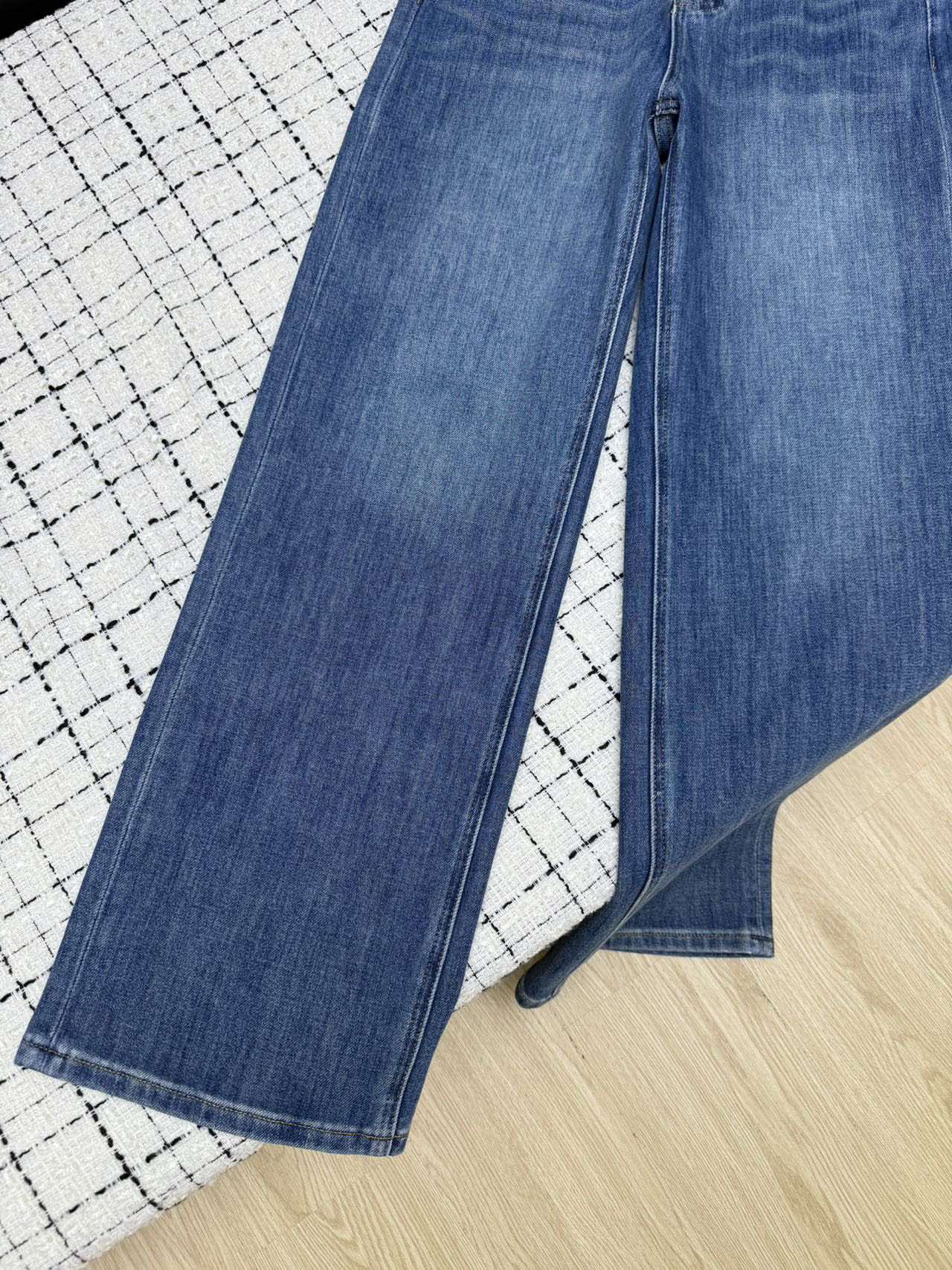 PRADA 26S TWO-POCKET STRAIGHT-LEG JEANS 587