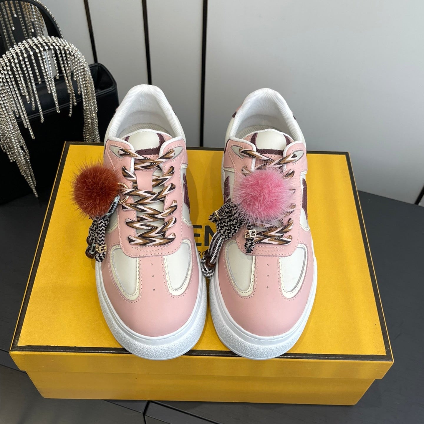 FENDI 25S SNEAKERS 50 MM IN PINK MIX WHITE SYNTHETIC LEATHER WITH CHARM
