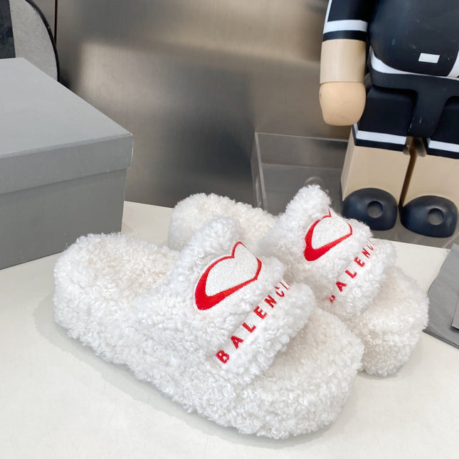 BALENCIAGA 25S SLIPPERS IN WHITE WOOL
