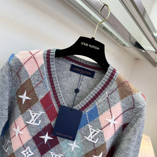 LV 25S V-NECK SWEATER 0111