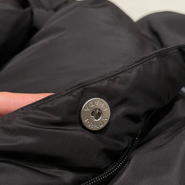 PRADA 25S SHORT DOWN JACKET 243