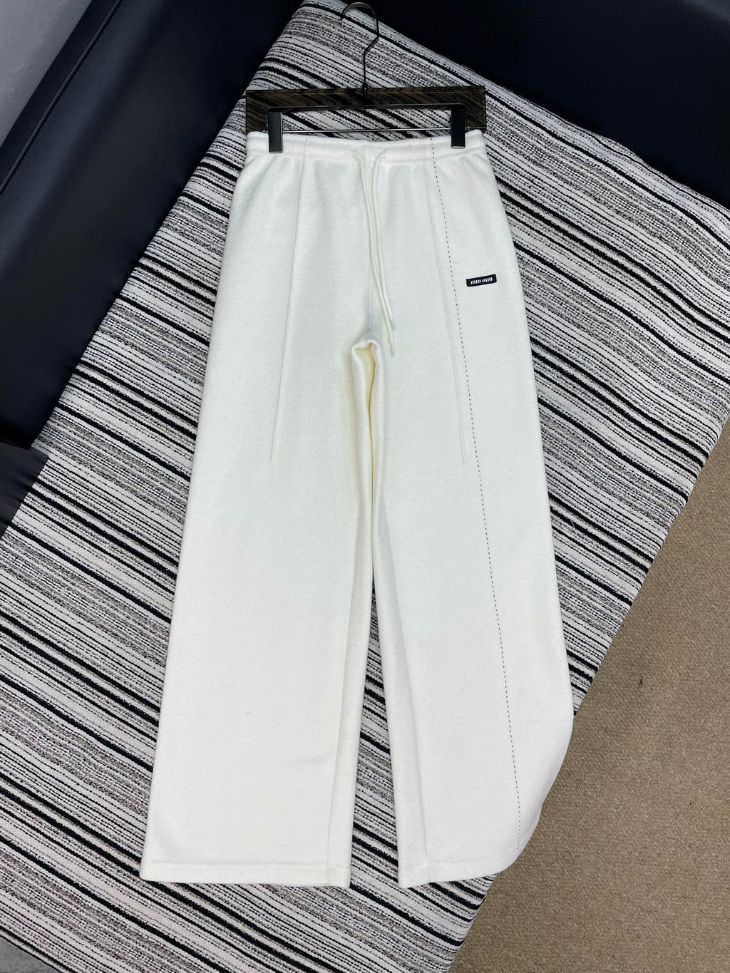 MIUMIU WIDE-LEG PANTS STYLE 653