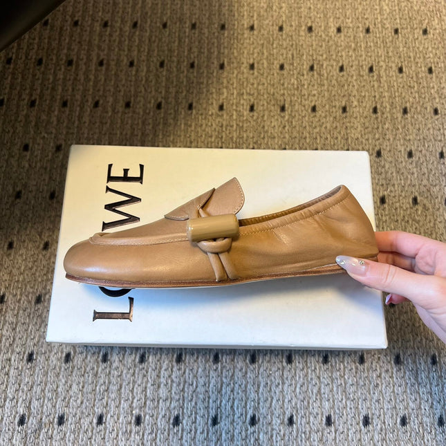 LOEWE 26S TOGGLE LOAFER 20MM IN NUDE BROWN SHINY CALFSKIN