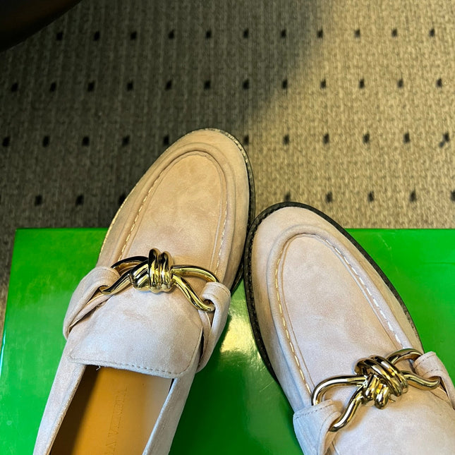BOTTEGA VENETA 26S LOAFERS IN LIGHT BEIGE SUEDE WITH GOLD HARDWARE