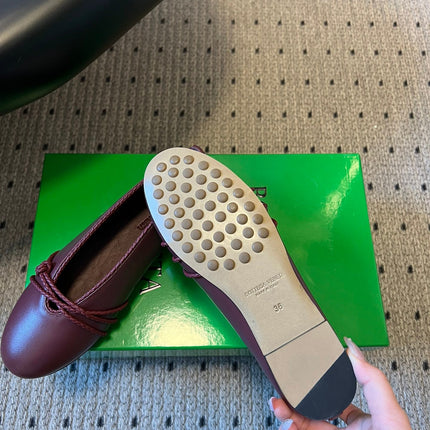 BOTTEGA VENETA 26S ESPADRILLE BALLET FLATS IN DARK RED LAMBSKIN