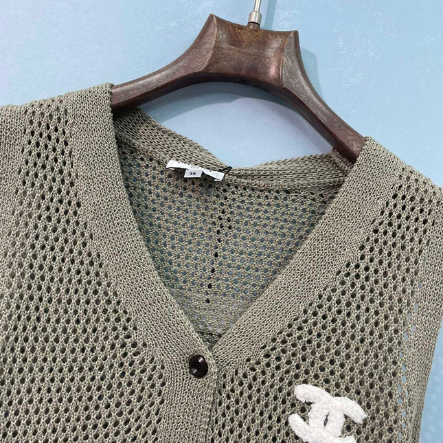 CHANEL 26S SLEEVELESS SWEATER STYLE 1054