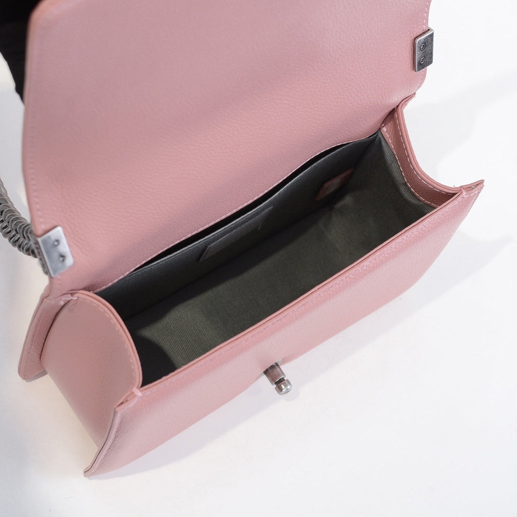 CAVIAR BOY BAG MEDIUM 67086 PINK