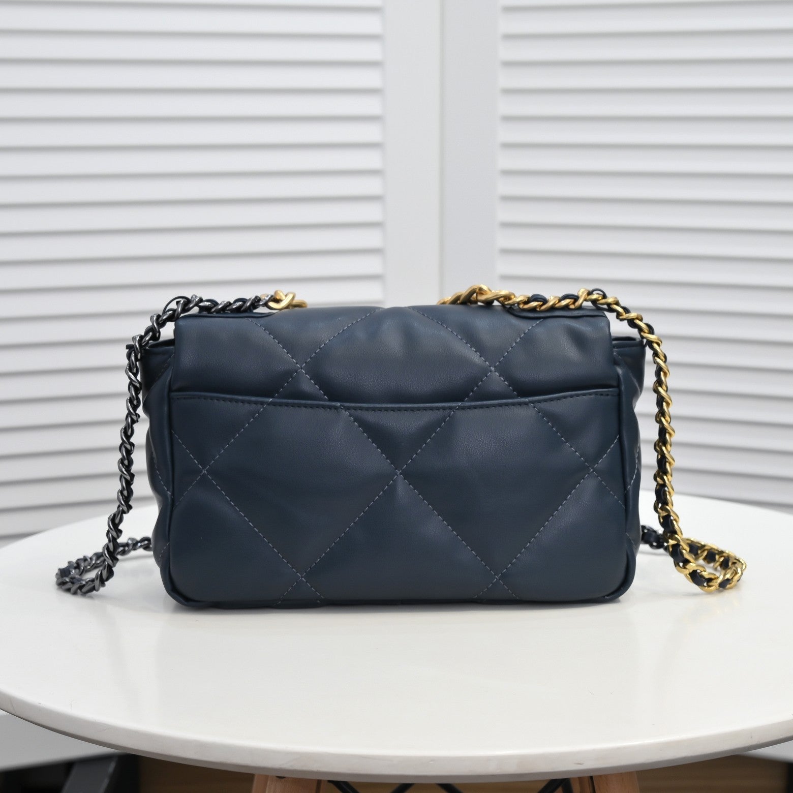 19 FLAP BAG 26CM 9010 NAVY SMALL