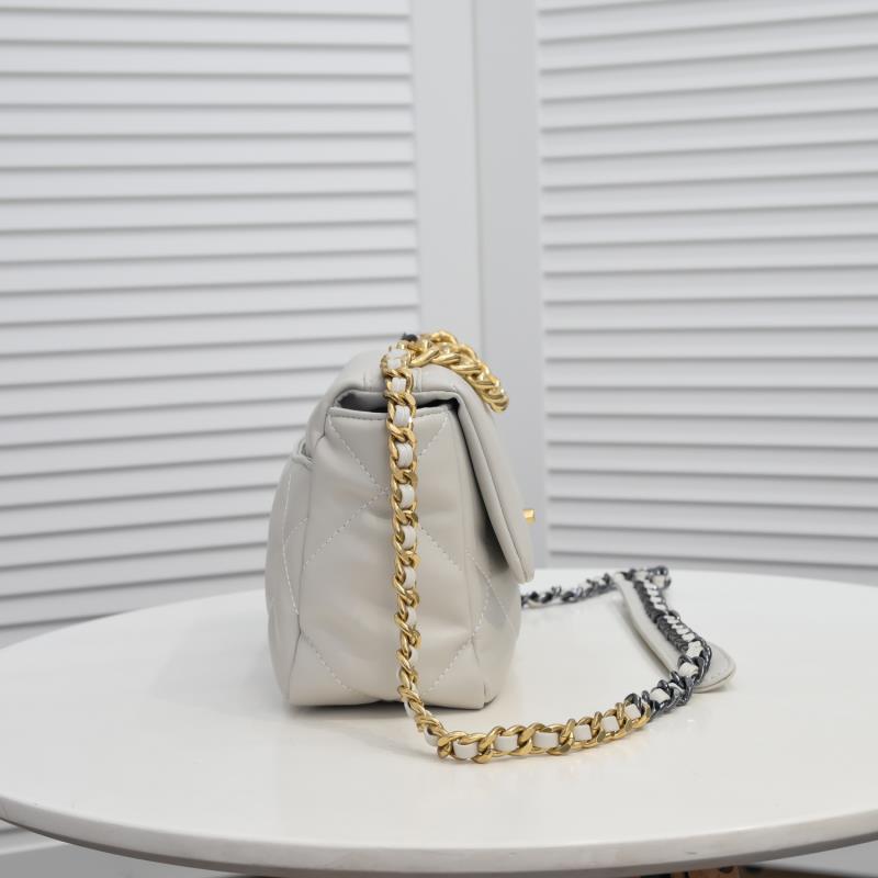 19 FLAP BAG 26CM 9010 CREAM WHITE