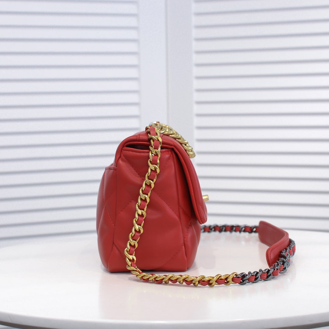 19 FLAP BAG 26CM 9010 RED