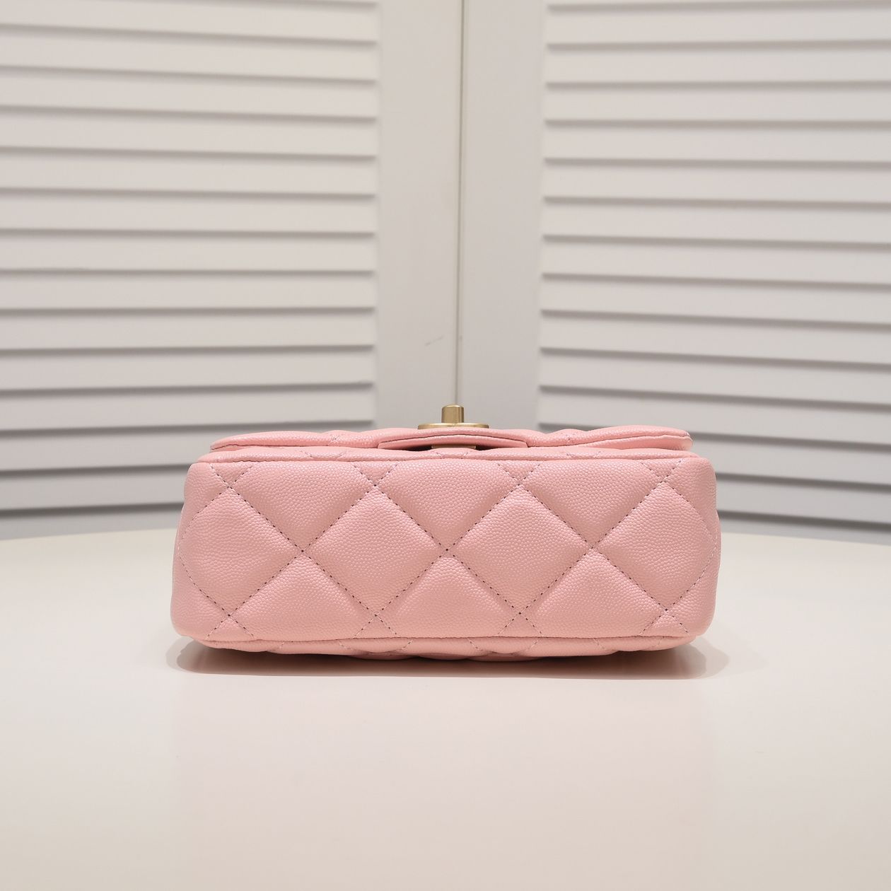 MINI FLAP BAG CAVIAR 20CM 3891 PINK