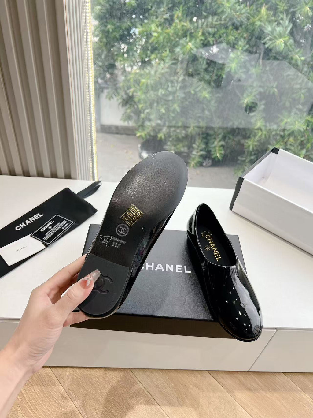 CC MOCCASINS BLACK PATENT CALFSKIN GHW