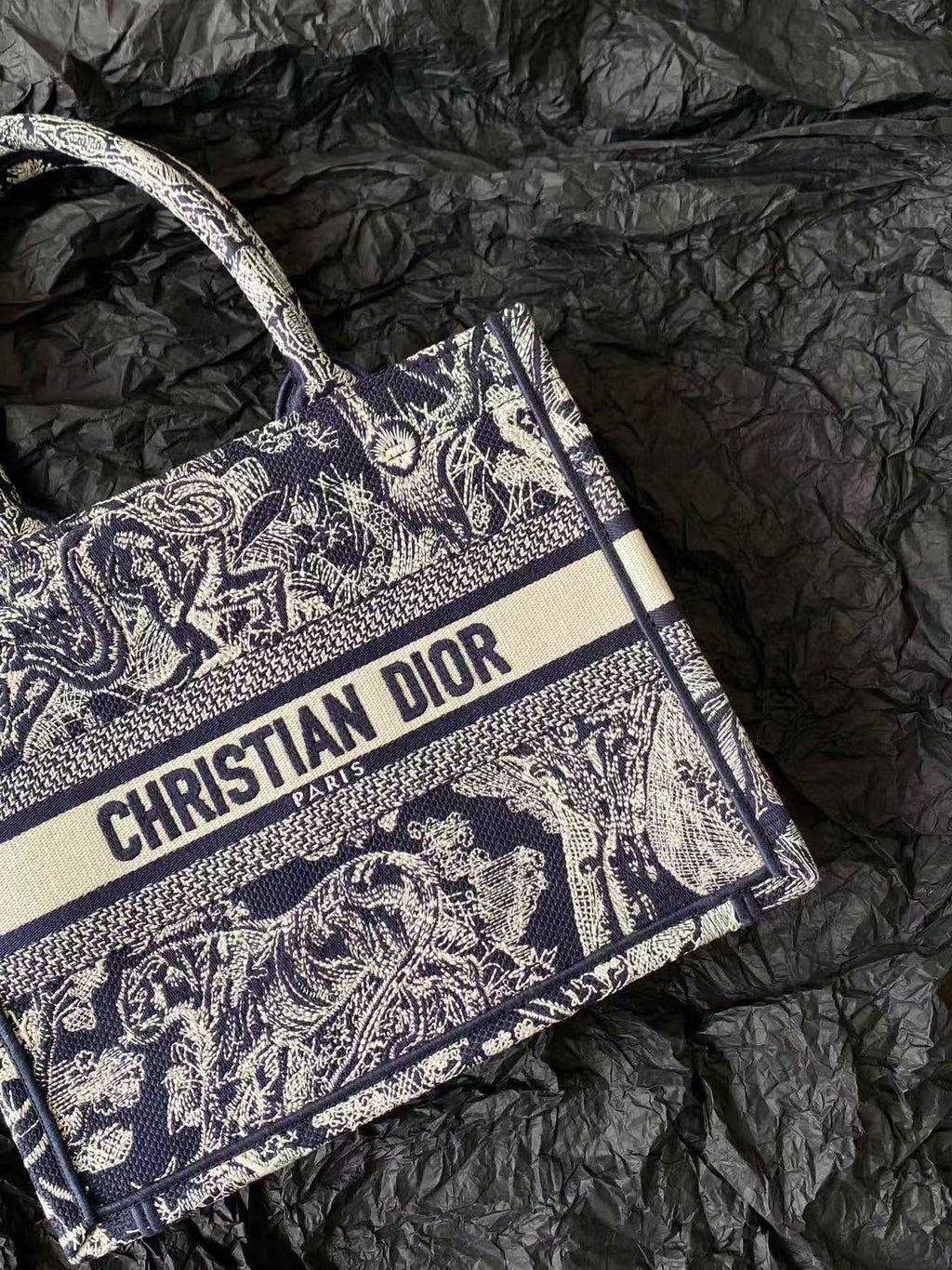 MISS SMALL TOTE 26 IN NAVY BLUE AND WHITE CANVAS