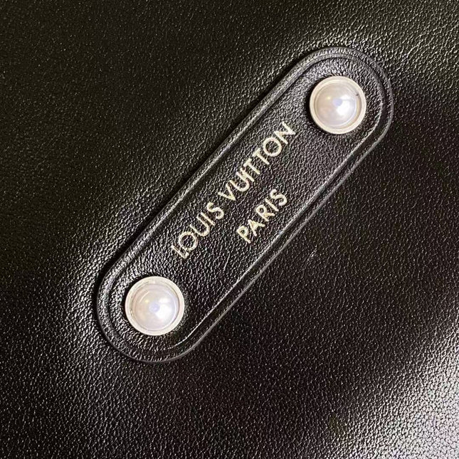 LV SHOULDER BAG 48 IN BLACK CALFSKIN EMBOSSED STRAP