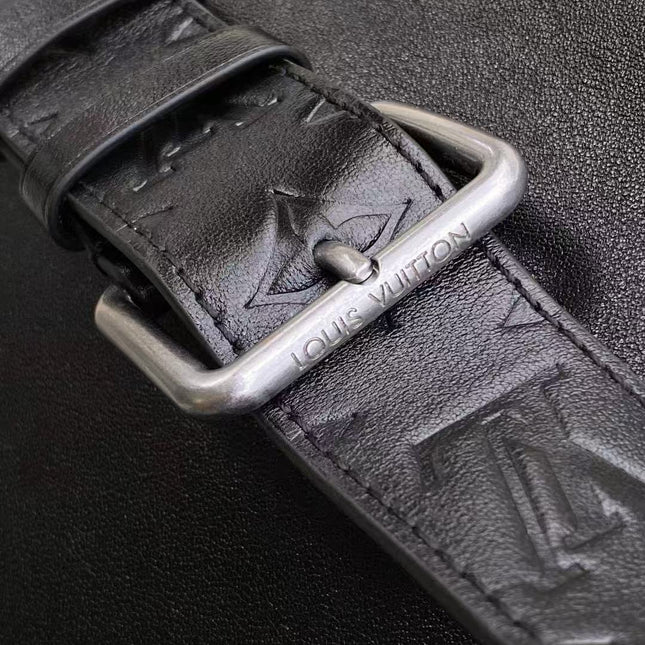 LV SHOULDER BAG 48 IN BLACK CALFSKIN EMBOSSED STRAP