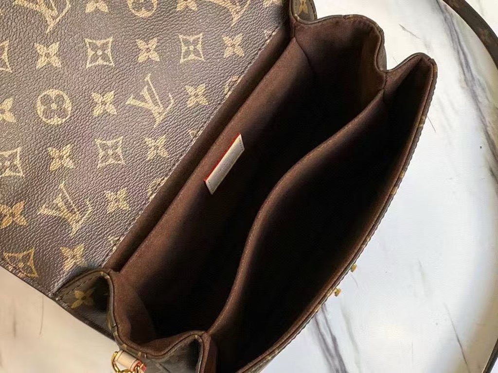 LV MESSENGER BAG 25 IN BROWN MONOGRAM CANVAS