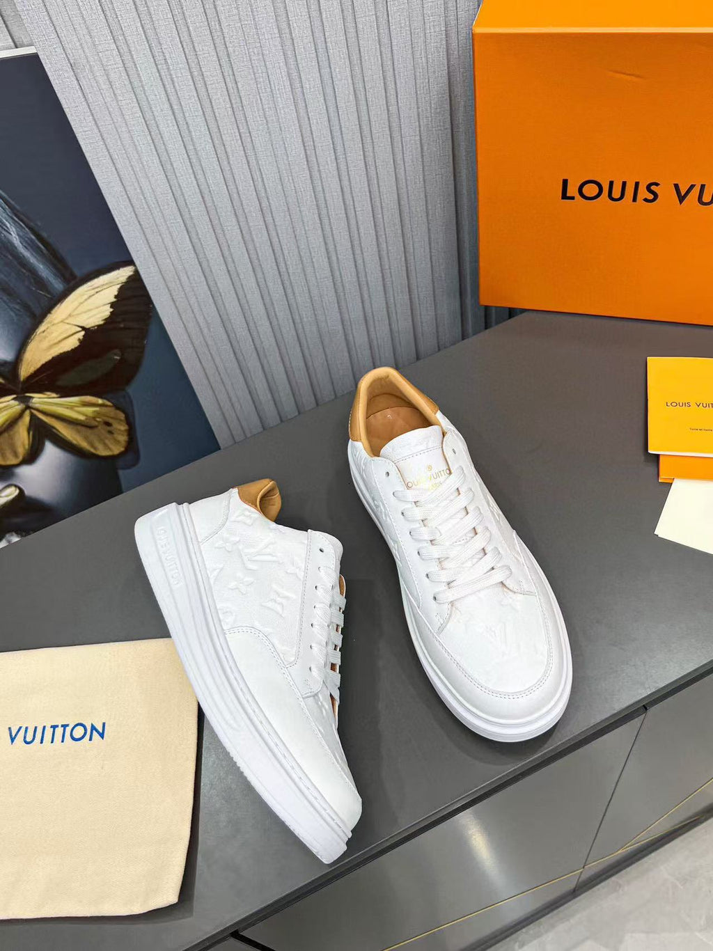 LV BEVERLY SNEAKER IN WHITE CALFSKIN EMBOSSED LOGO