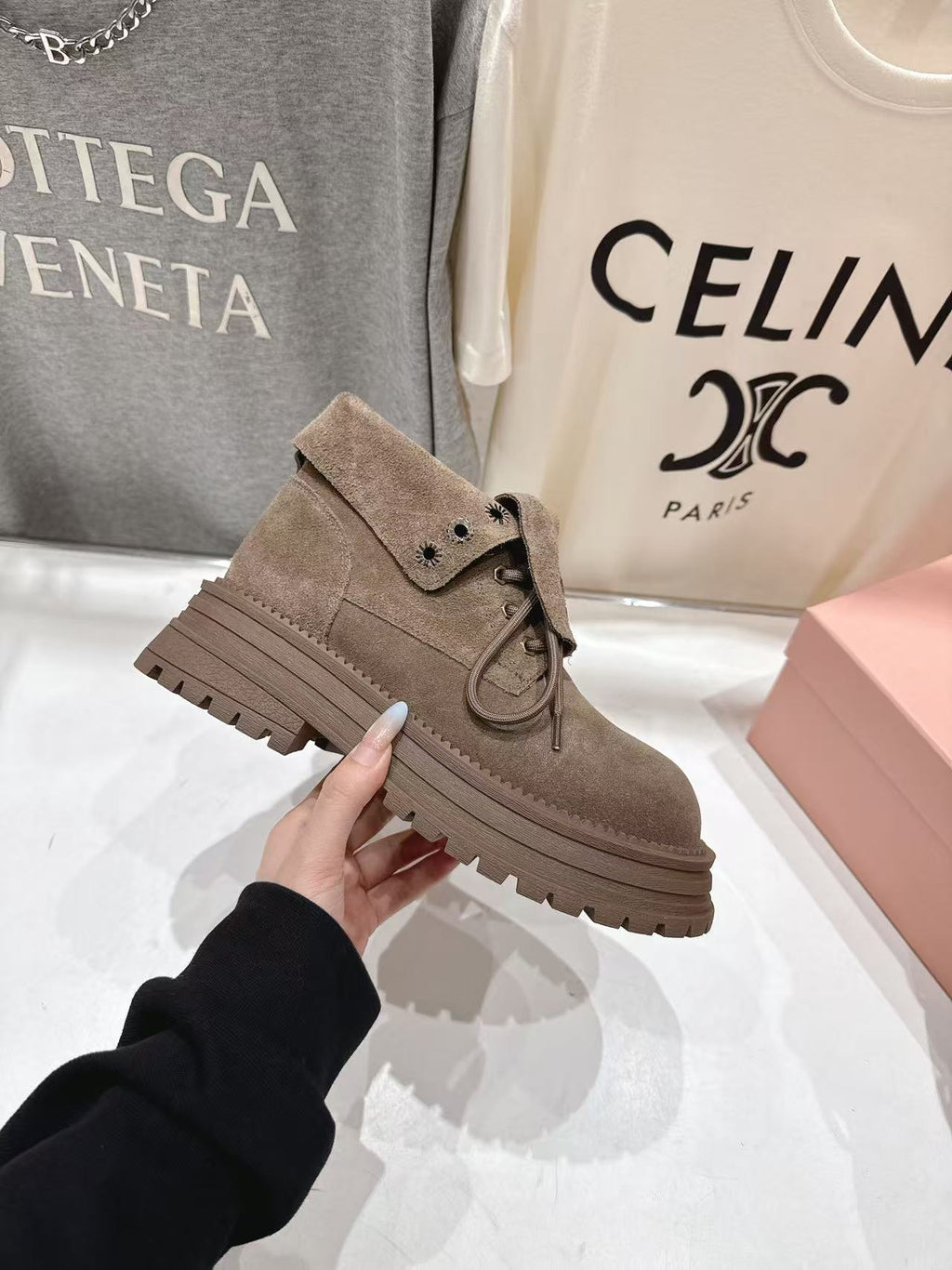MM ANKLE BOOTS IN COFEE BROWN SUEDE