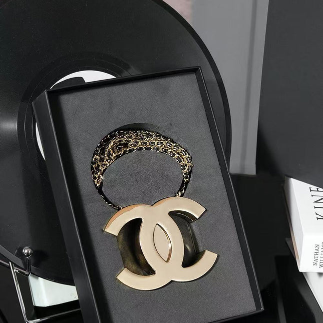 CC CLASSIC BAG CHAIN IN GOLD METAL