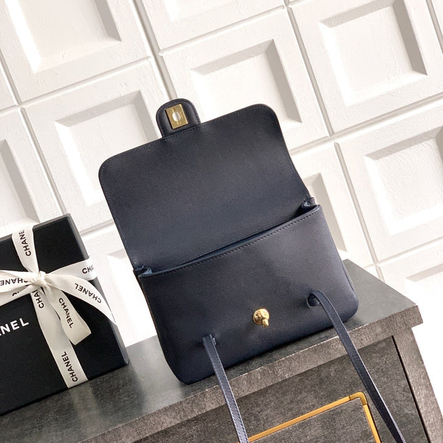 CHANEL SMALL FLAP BAG 22 IN BLACK GRAINED CALFSKIN GOLD HARDWARE