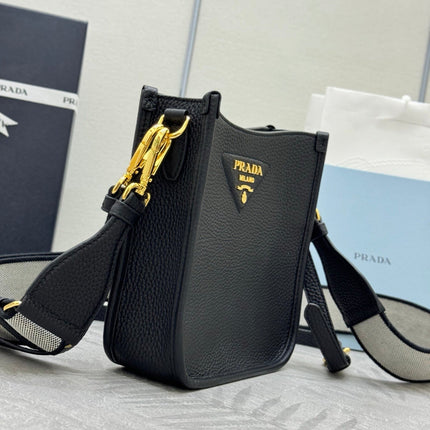 PRADA SHOULDER BAG 20 IN BLACK CALFSKIN