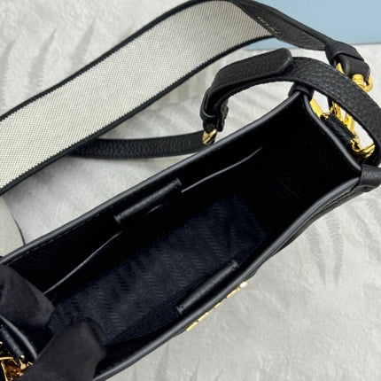 PRADA SHOULDER BAG 20 IN BLACK CALFSKIN