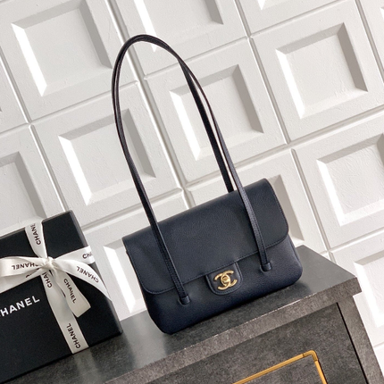 CHANEL SMALL FLAP BAG 22 IN BLACK GRAINED CALFSKIN GOLD HARDWARE