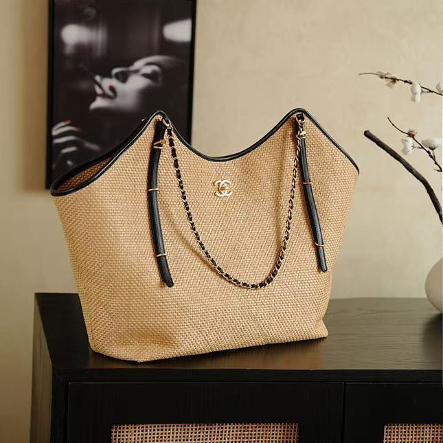 CHANEL MAXI SHOPPING BAG 47 IN BRAIDED RAFFIA GOLD HARDWARE