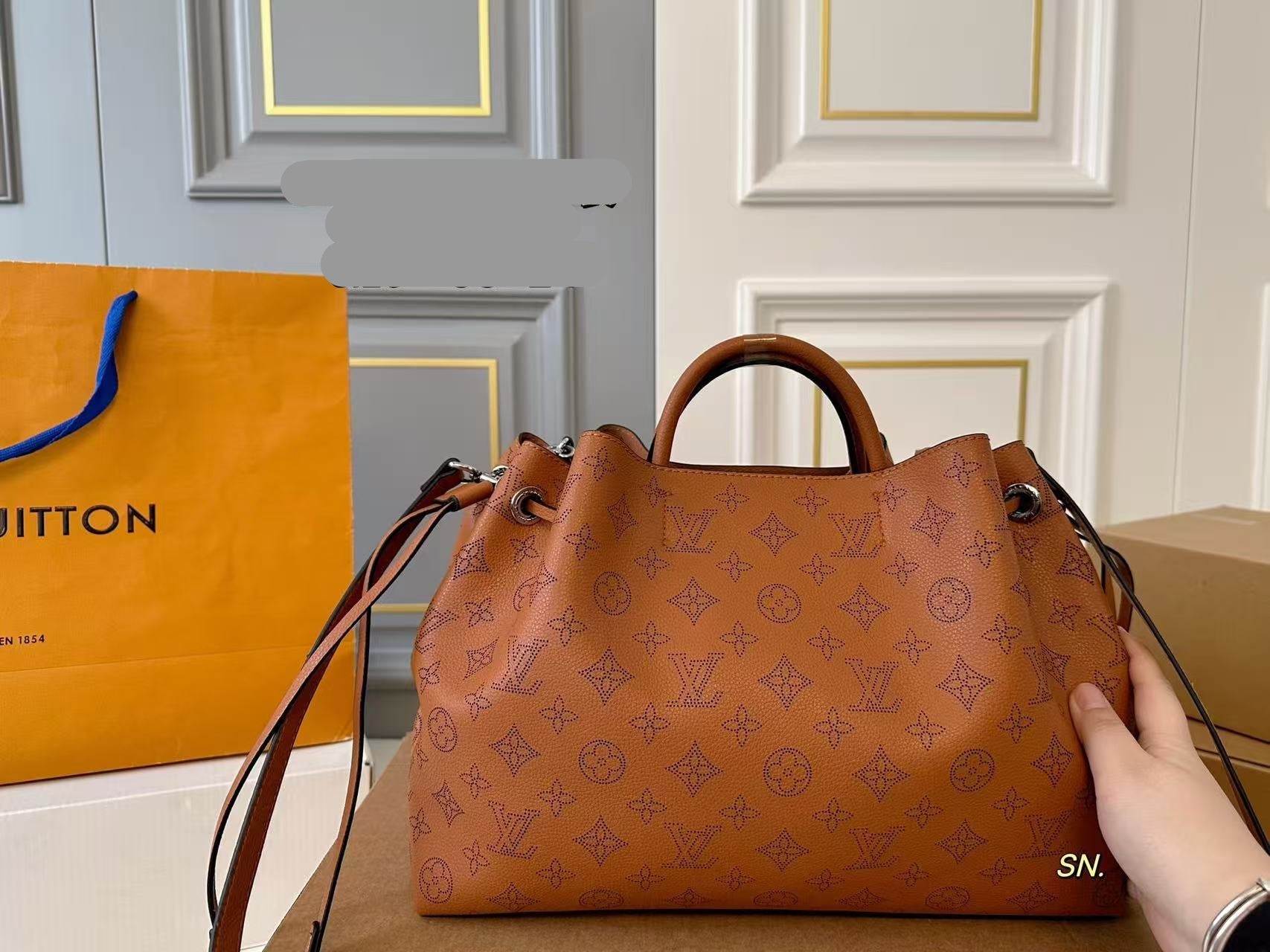 LV 26S BELLA TOTE MONOGRAM 33 IN BROWN CALFSKIN