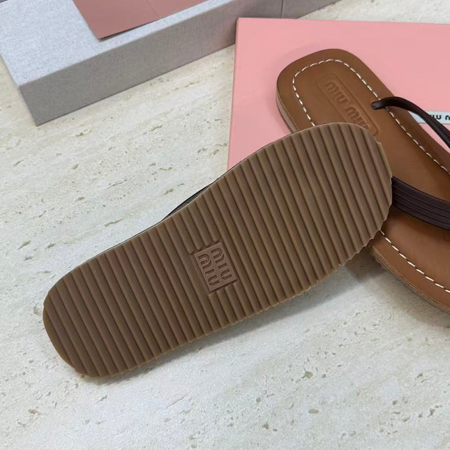 26S THONG SANDAL IN DARK BROWN