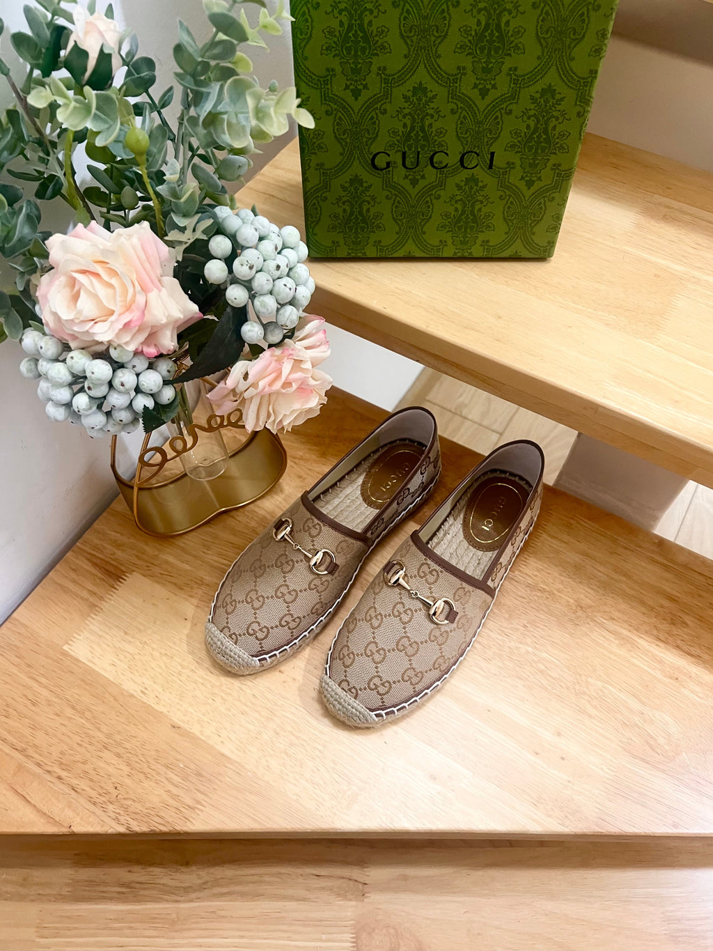 WOMEN'S ESPADRILLE WITH HORSEBIT IN BEIGE CANVAS