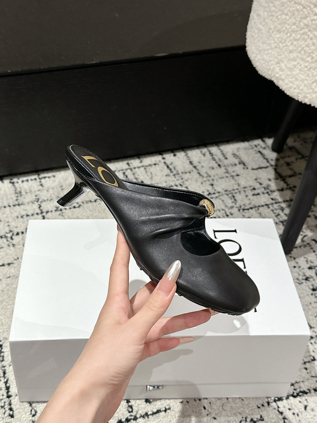 CHLOÉ 26S HIGH-HEELED MULES IN BLACK CALFSKIN