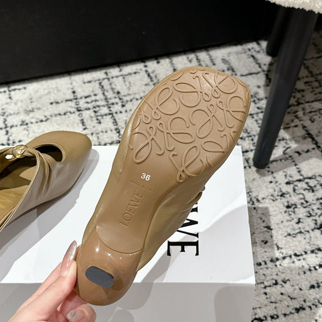 CHLOÉ 26S HIGH-HEELED MULES IN CAMEL BROWN CALFSKIN