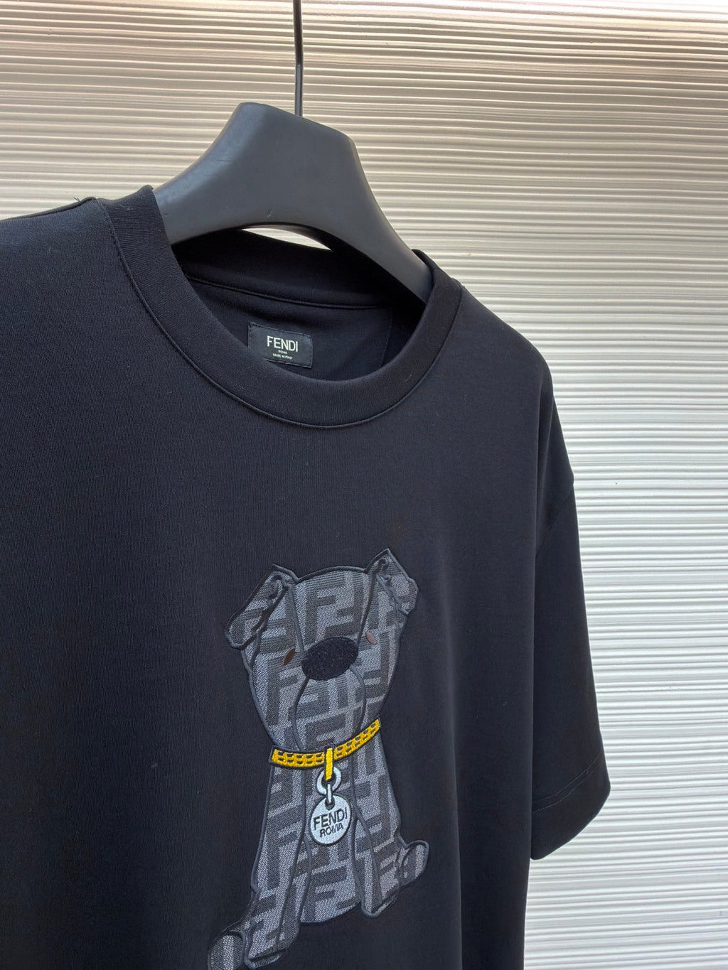 FENDI 26S SHORT SLEEVE T-SHIRT 211