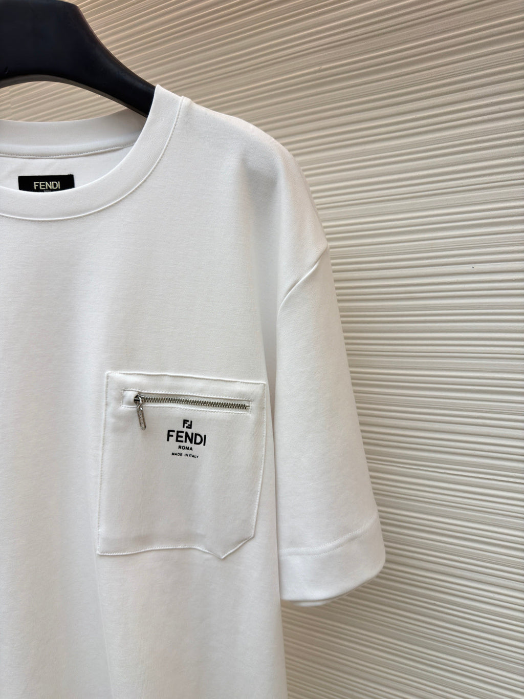 FENDI 26S SHORT SLEEVE T-SHIRT 208